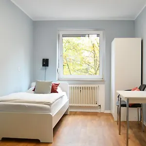 1, 2, Sleep Messe Отель
